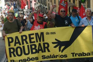 Greve Geral - manifestantes em Lisboa apoiam a Greve Geral de 27 de Junho de 2013.